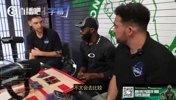 如何看待你和塔图姆的关系?杰伦·布朗:我们只是两个热爱篮球的家伙,全力争胜