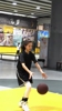 学的还挺快!小姐姐晒初学三步上篮配文:窝是篮球天才美少女