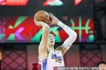 周琦:单场8罚0中对心态影响不小 请相信我们会在下赛季表现更好