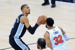 管泽元:马刺赢也就赢这一场 商业联盟要卖票 尼克斯5场夺冠