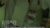 阿奎罗解说席彻底吼疯！目睹阿根廷绝杀进四强，激动到疯狂砸桌子